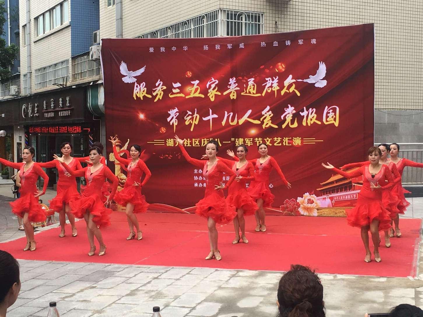 古代的皇帝喜欢上一个女子，真的就可以直接娶回来吗？游戏画面
