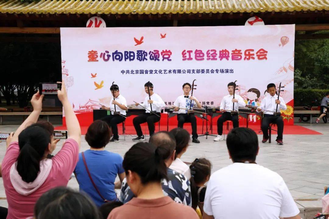 黄金AK闯迷宫