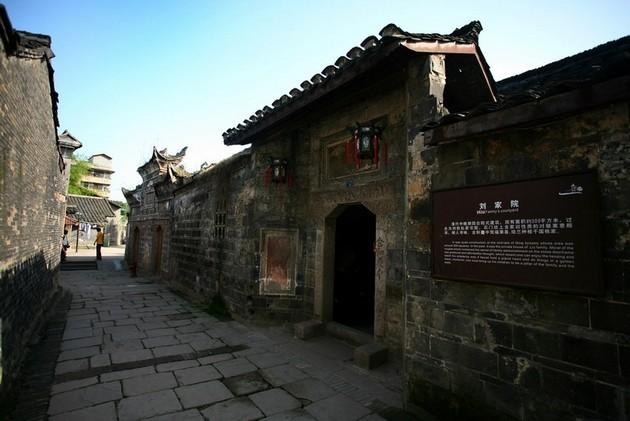 同色彩相撞