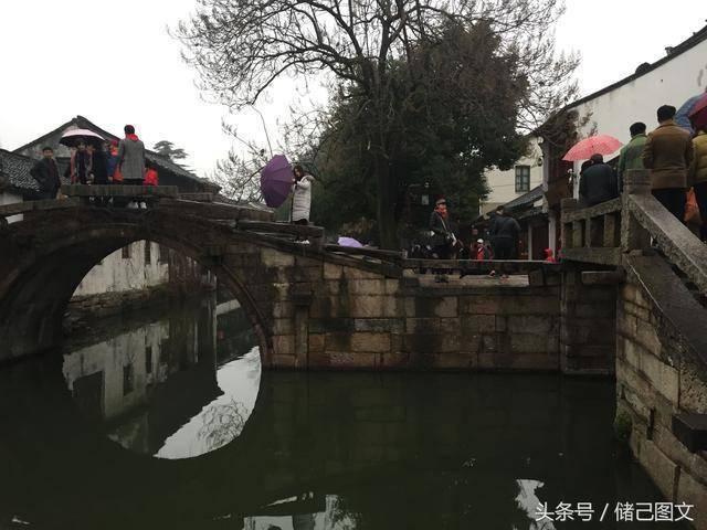 裸雪剧情介绍游戏画面