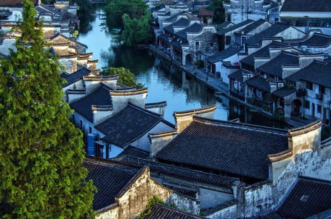 地板冒岩浆无敌版